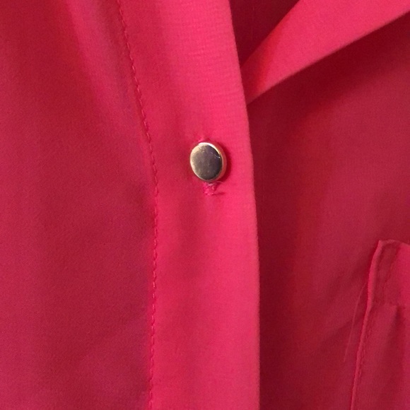 Pink Dex short sleeve button down top - Picture 2 of 2